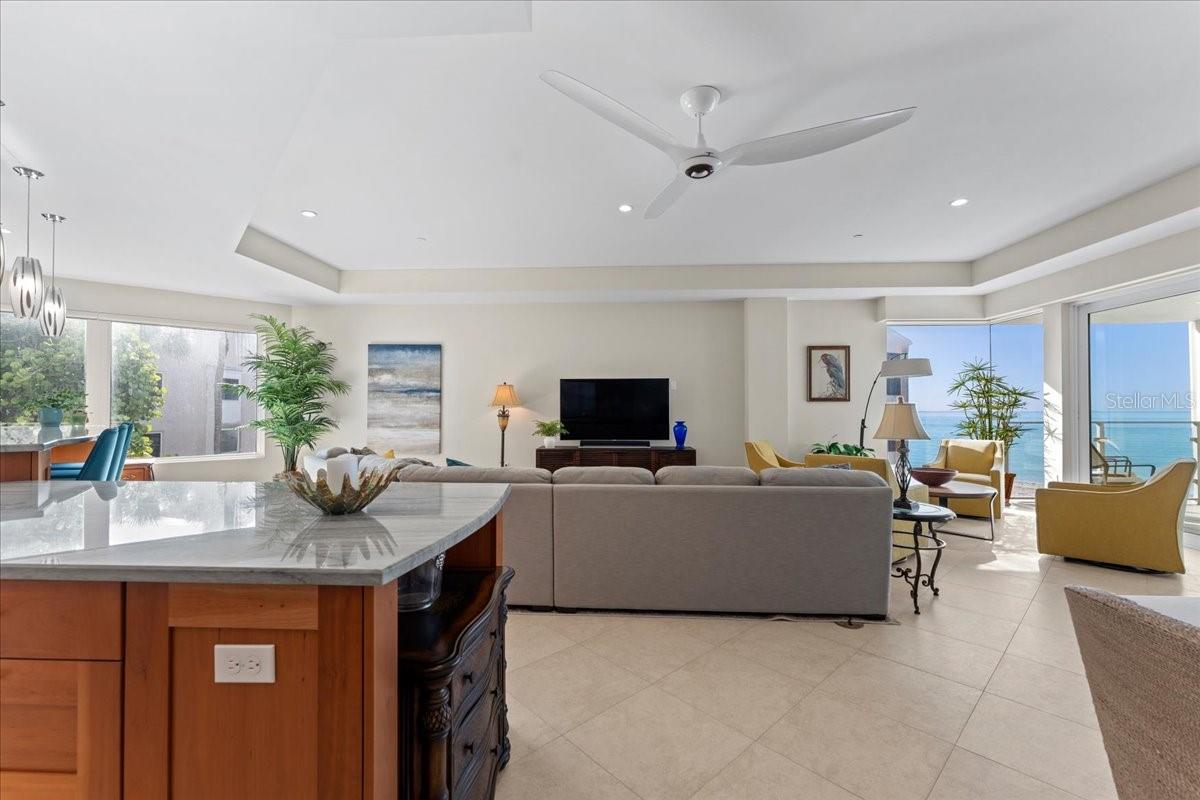 Image 22 of 65 For 2708 Beach Road 2