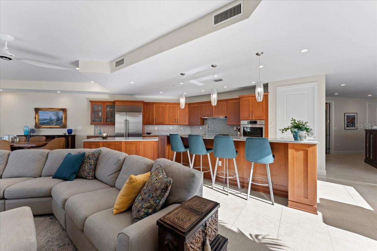 Image 24 of 65 For 2708 Beach Road 2