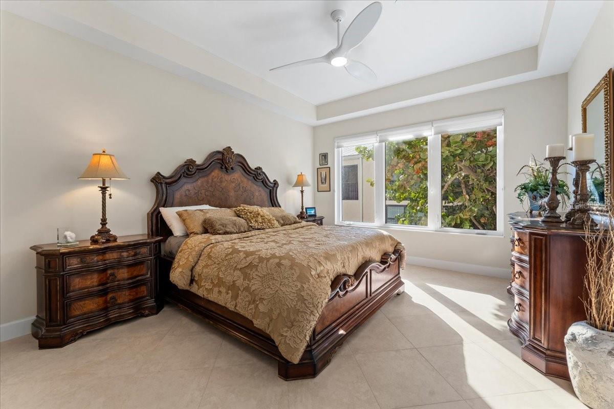 Image 40 of 65 For 2708 Beach Road 2