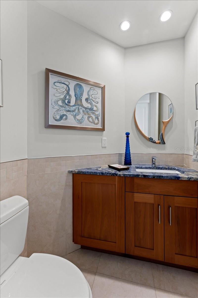 Image 54 of 65 For 2708 Beach Road 2