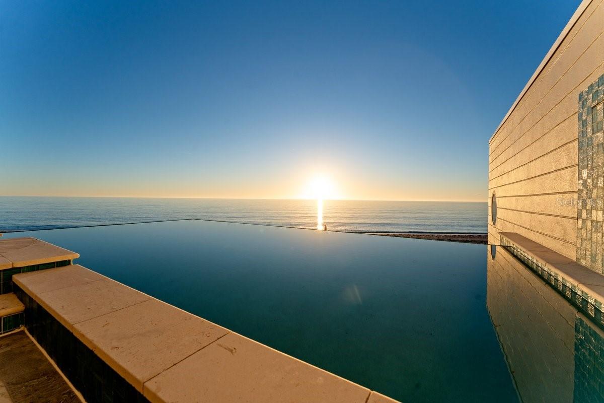 Image 61 of 65 For 2708 Beach Road 2