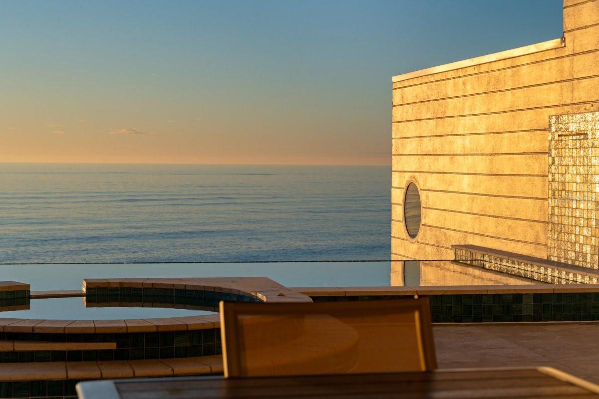 Image 64 of 65 For 2708 Beach Road 2