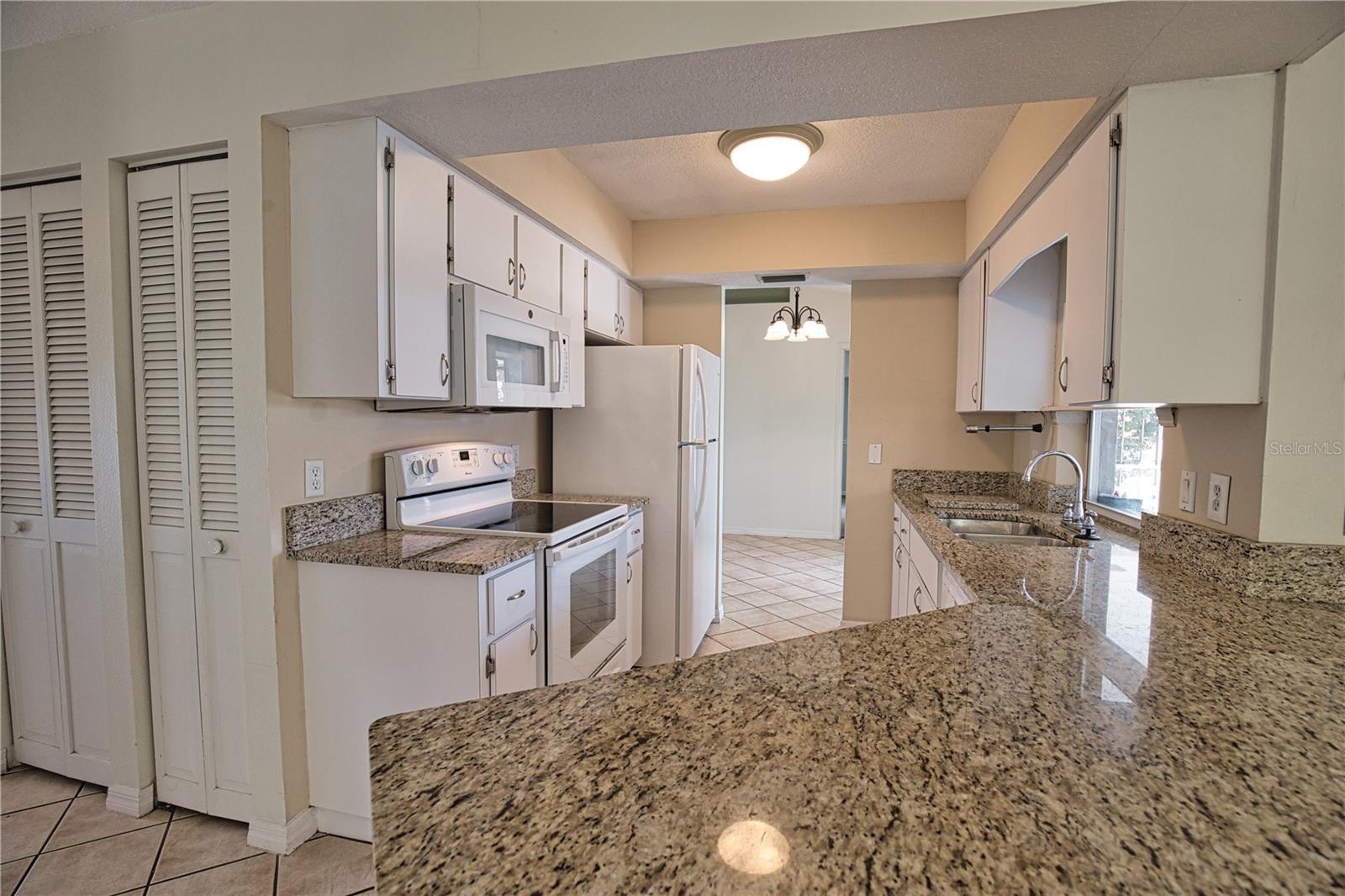 Image 13 of 47 For 7202 Mamouth