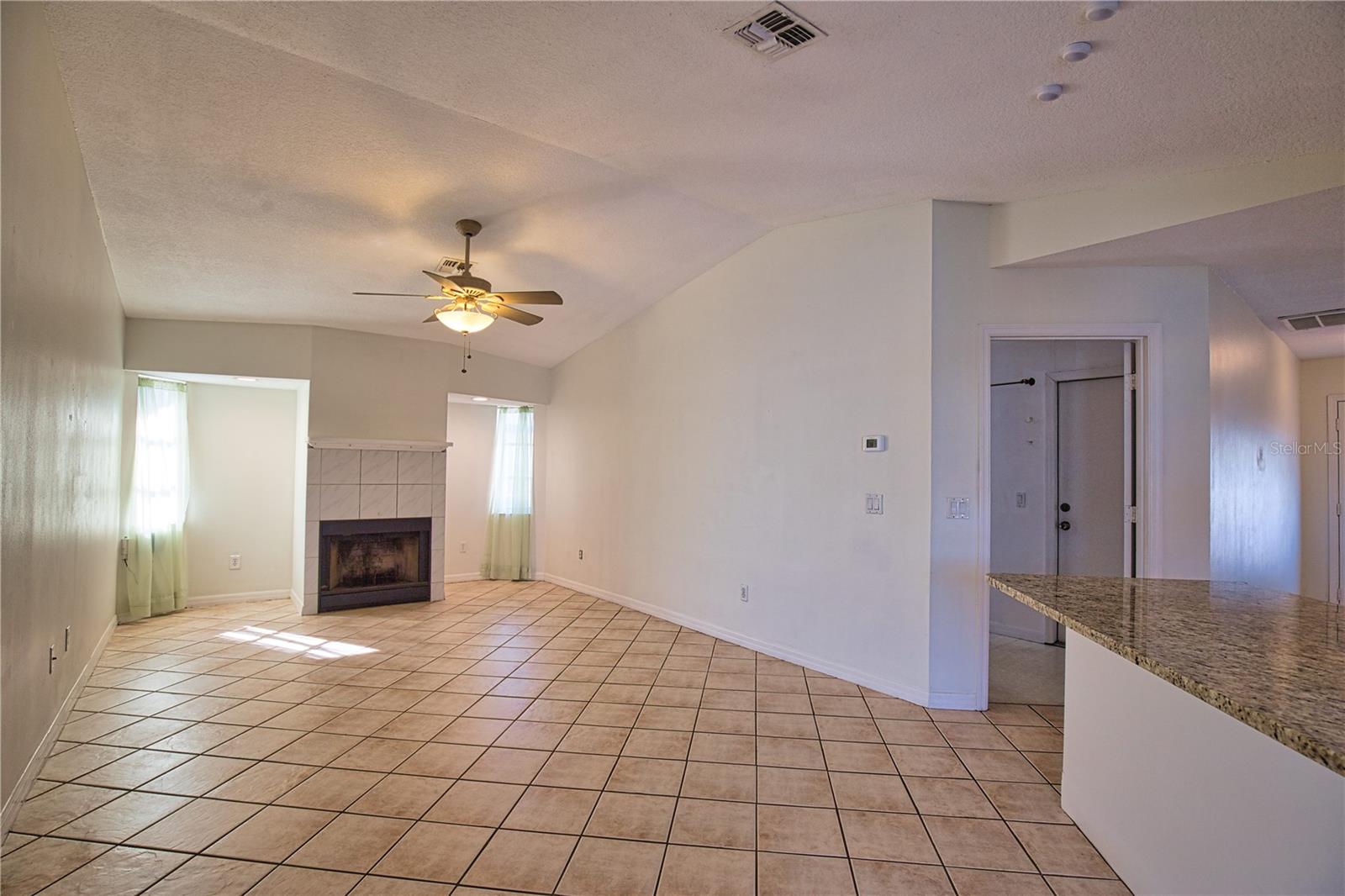 Image 19 of 47 For 7202 Mamouth