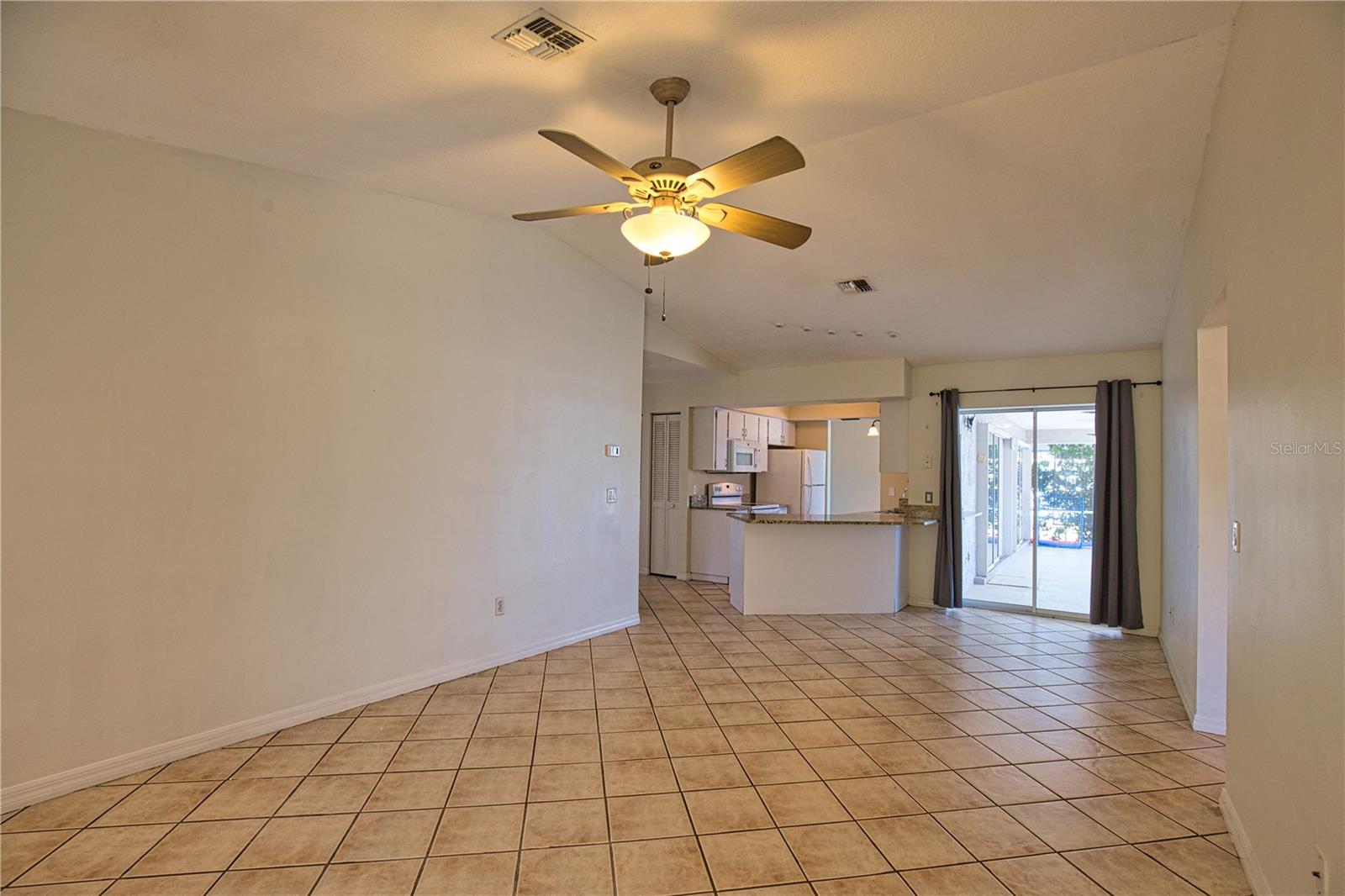 Image 21 of 47 For 7202 Mamouth