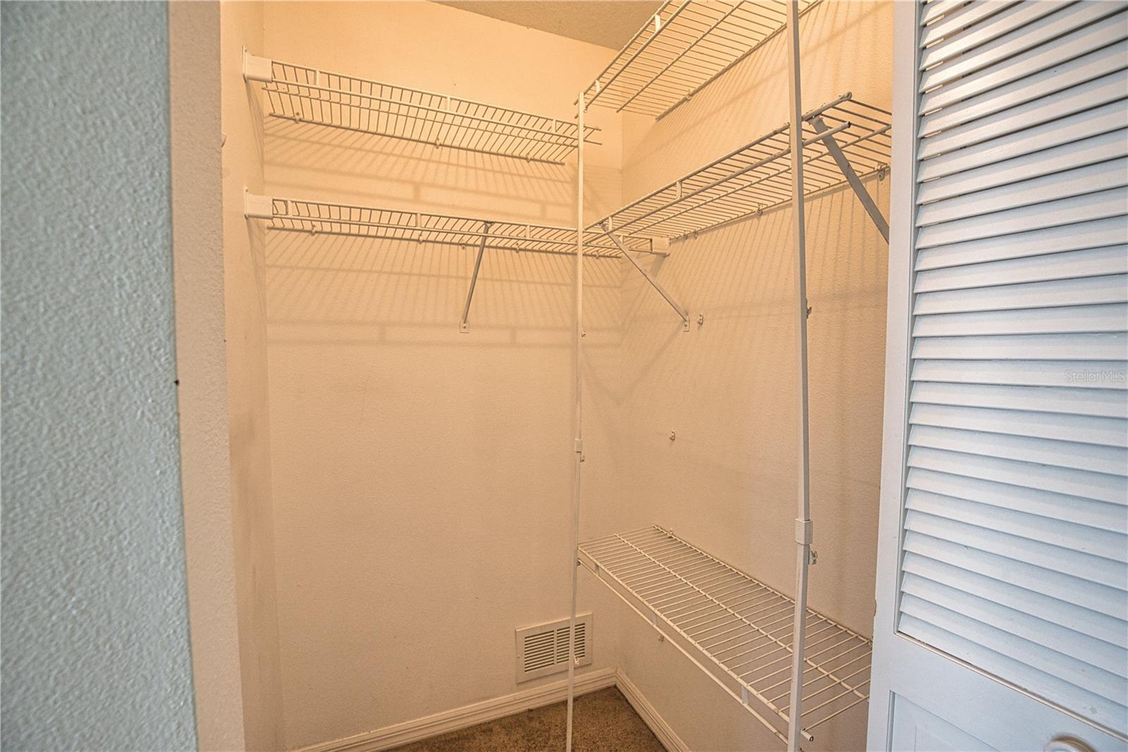 Image 36 of 47 For 7202 Mamouth