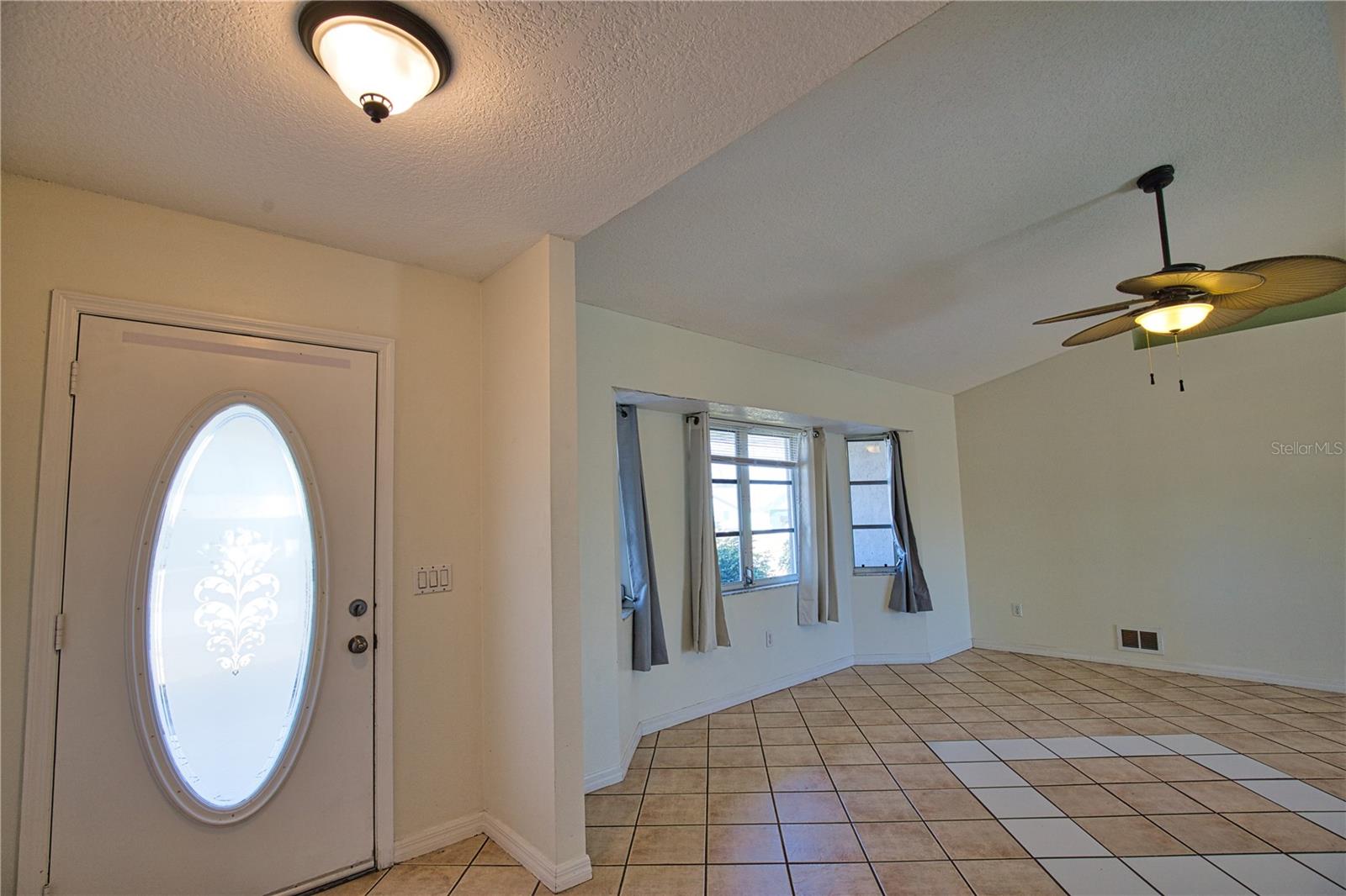 Image 6 of 47 For 7202 Mamouth