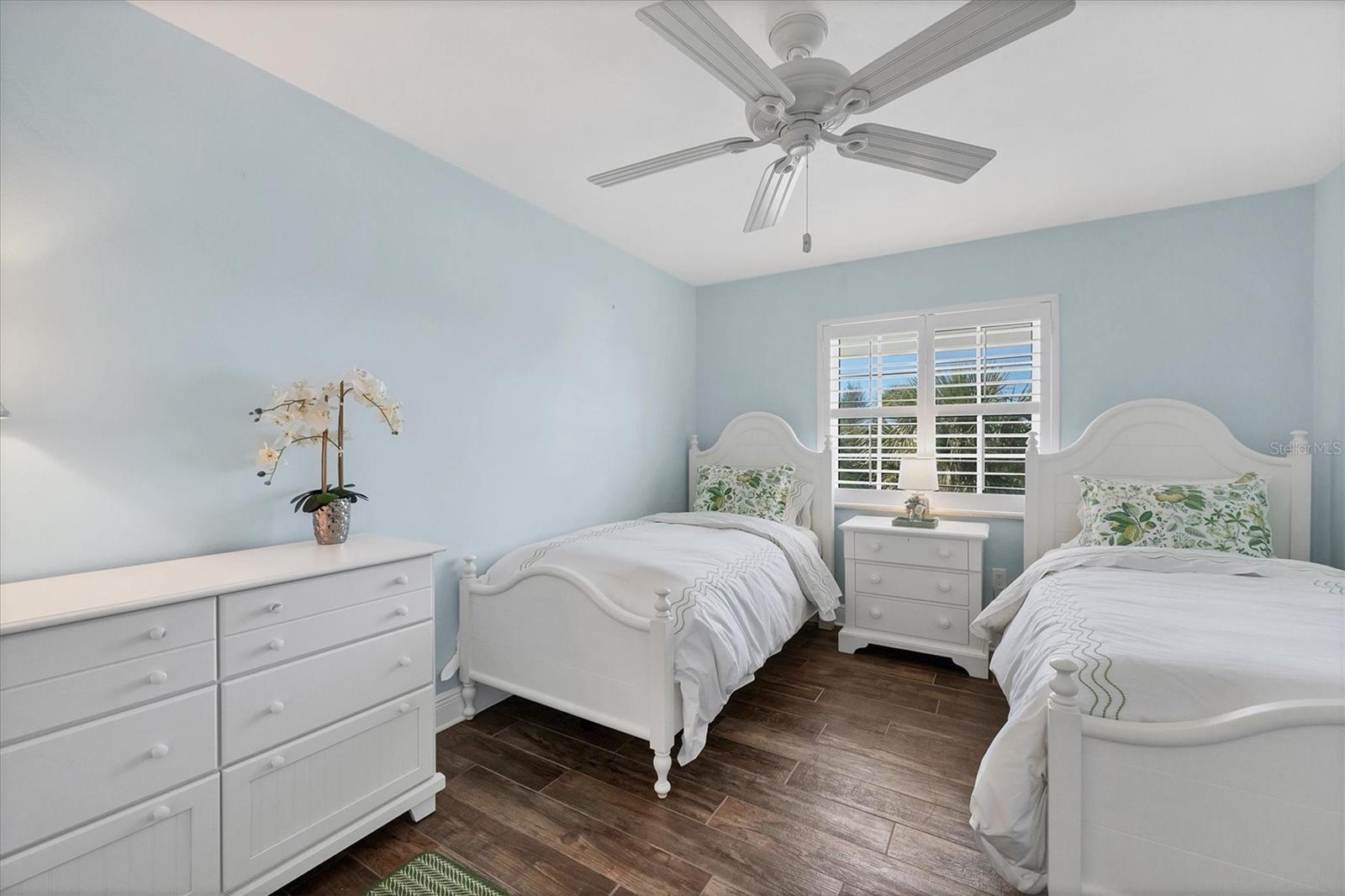 Image 18 of 49 For 5854 Gasparilla Road Mv20