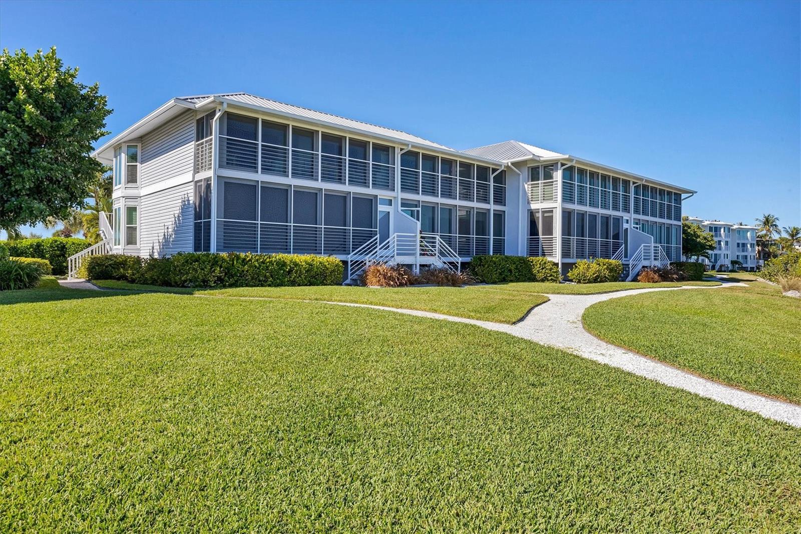 Image 26 of 49 For 5854 Gasparilla Road Mv20