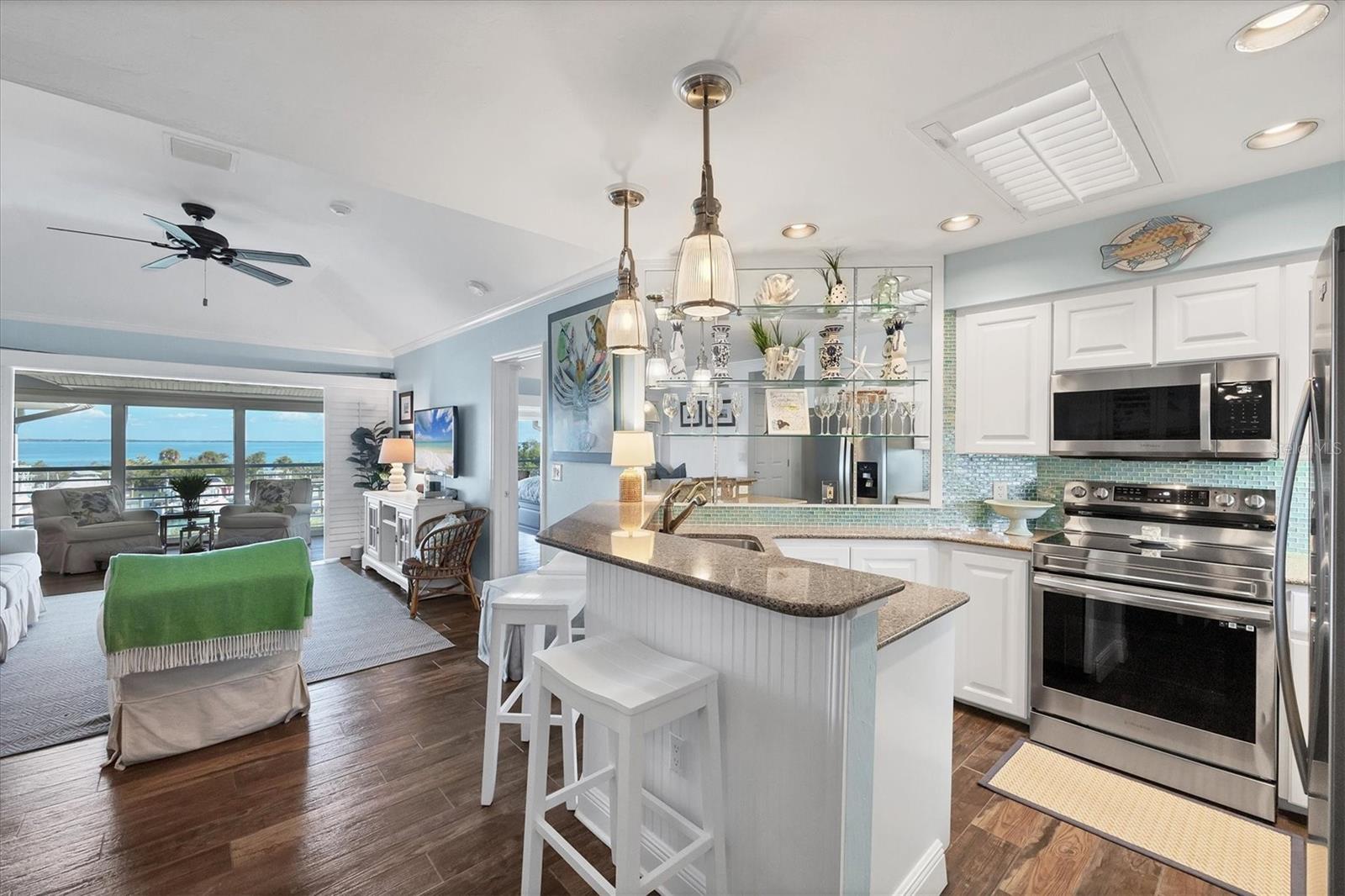 Image 5 of 49 For 5854 Gasparilla Road Mv20