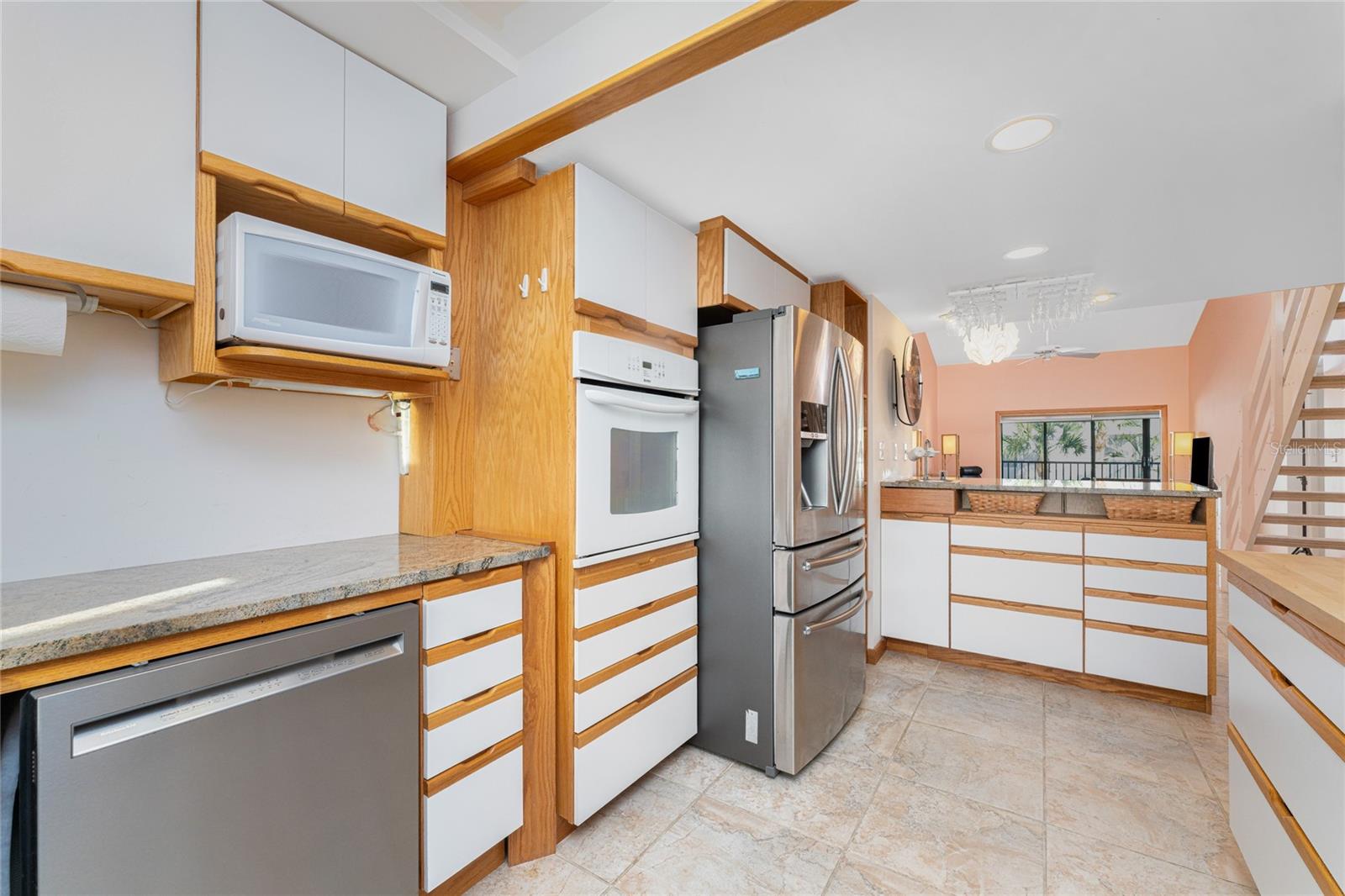 Image 13 of 64 For 2700 Beach Road D203