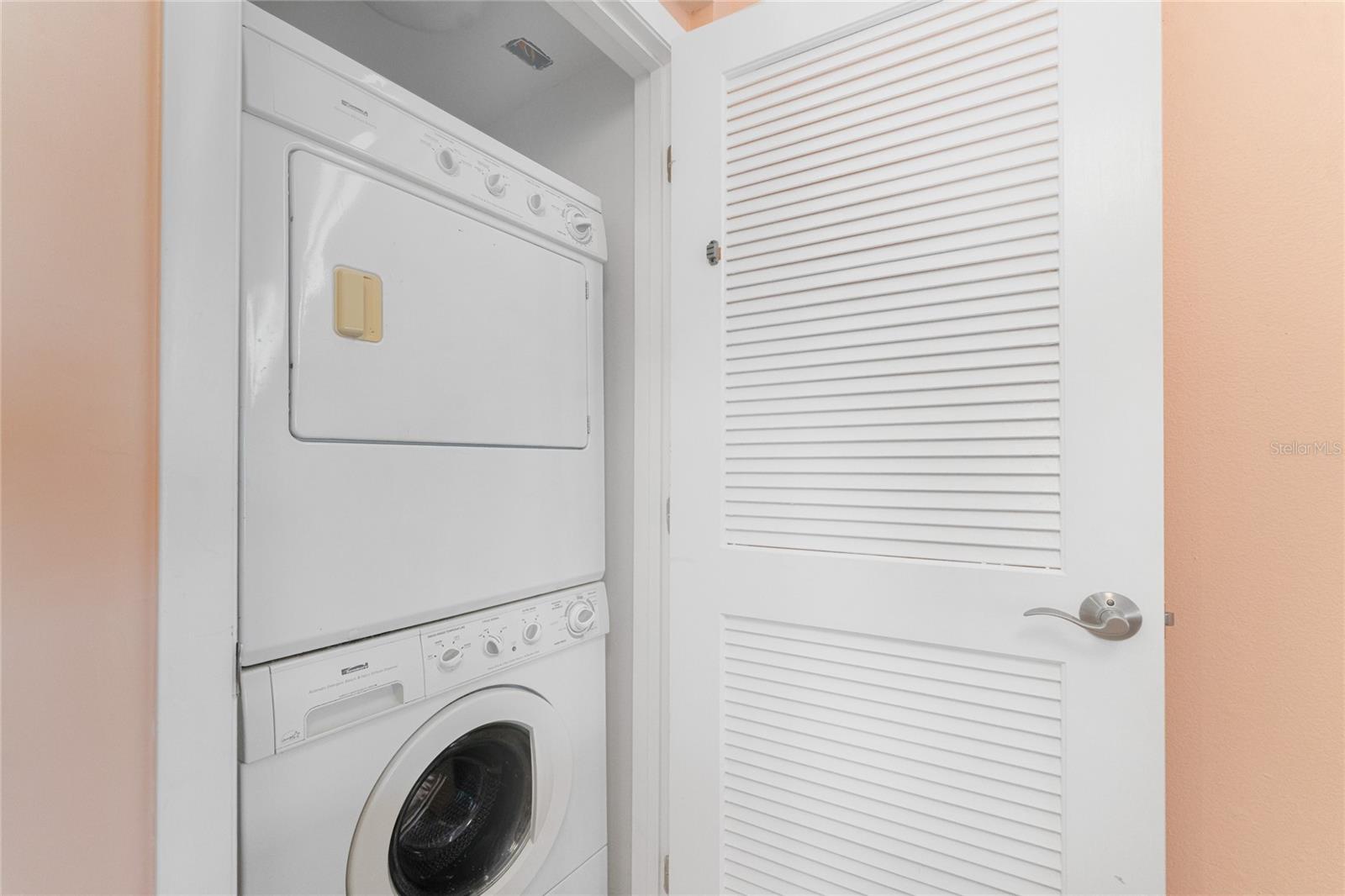 Image 21 of 64 For 2700 Beach Road D203