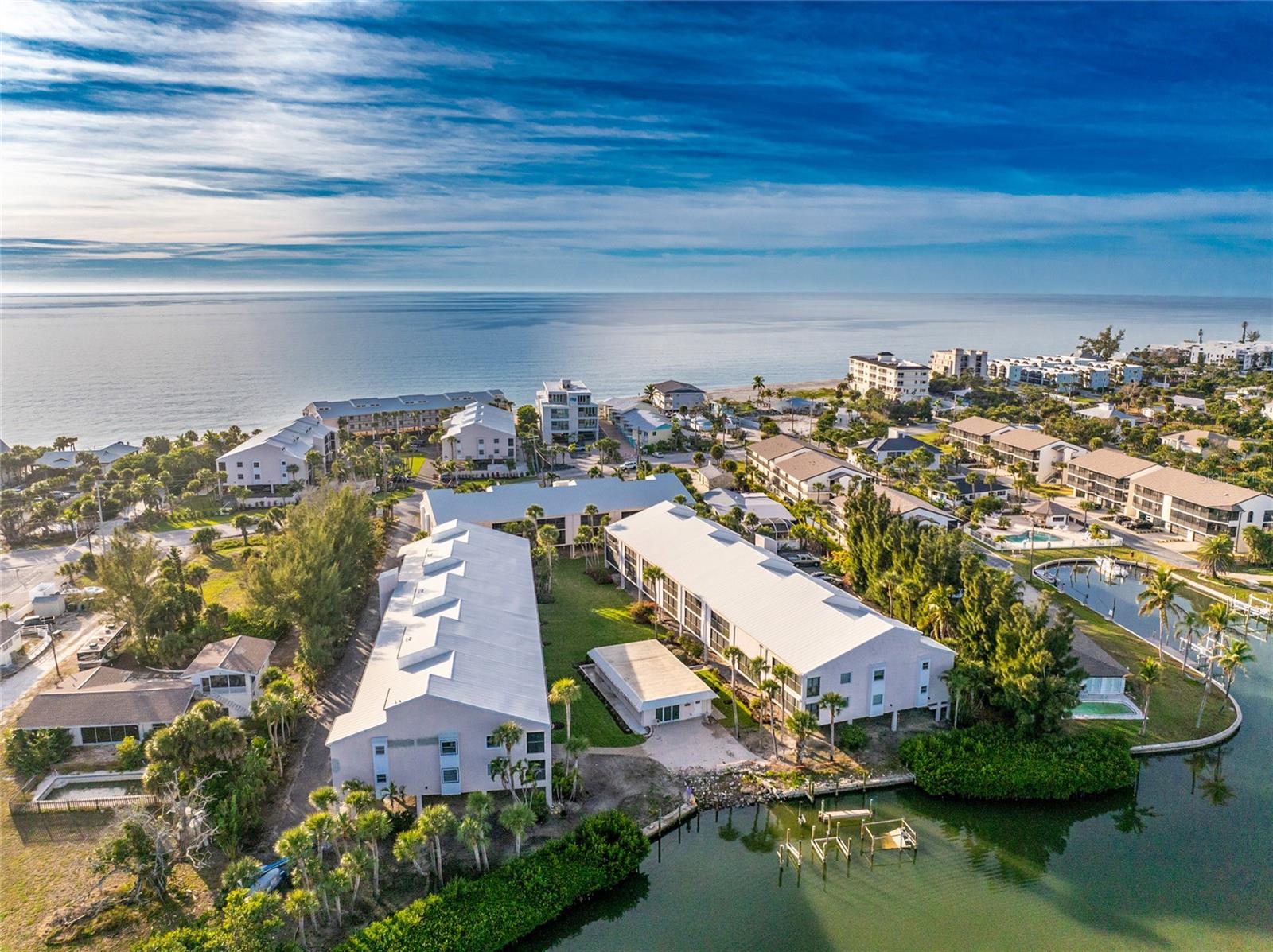 Image 4 of 64 For 2700 Beach Road D203