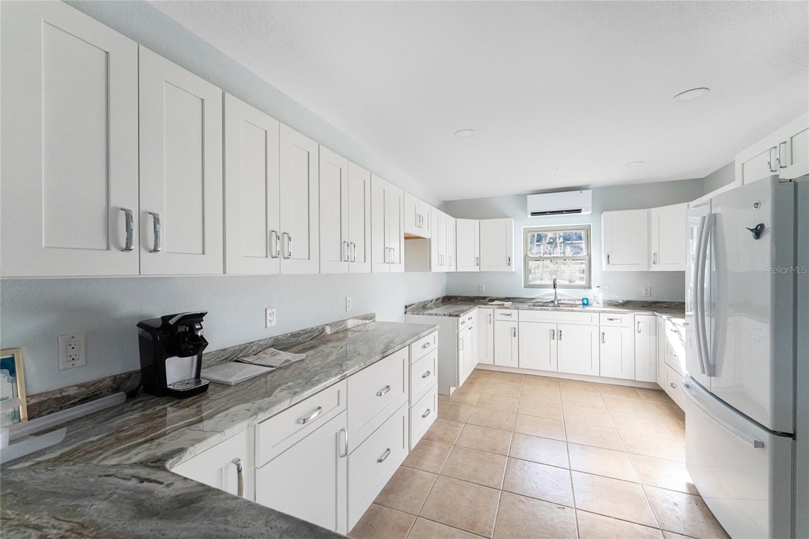 Image 51 of 64 For 2700 Beach Road D203