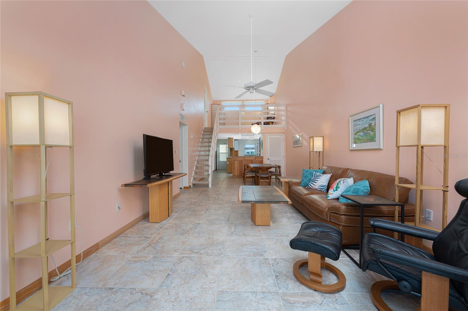 Image 8 of 64 For 2700 Beach Road D203