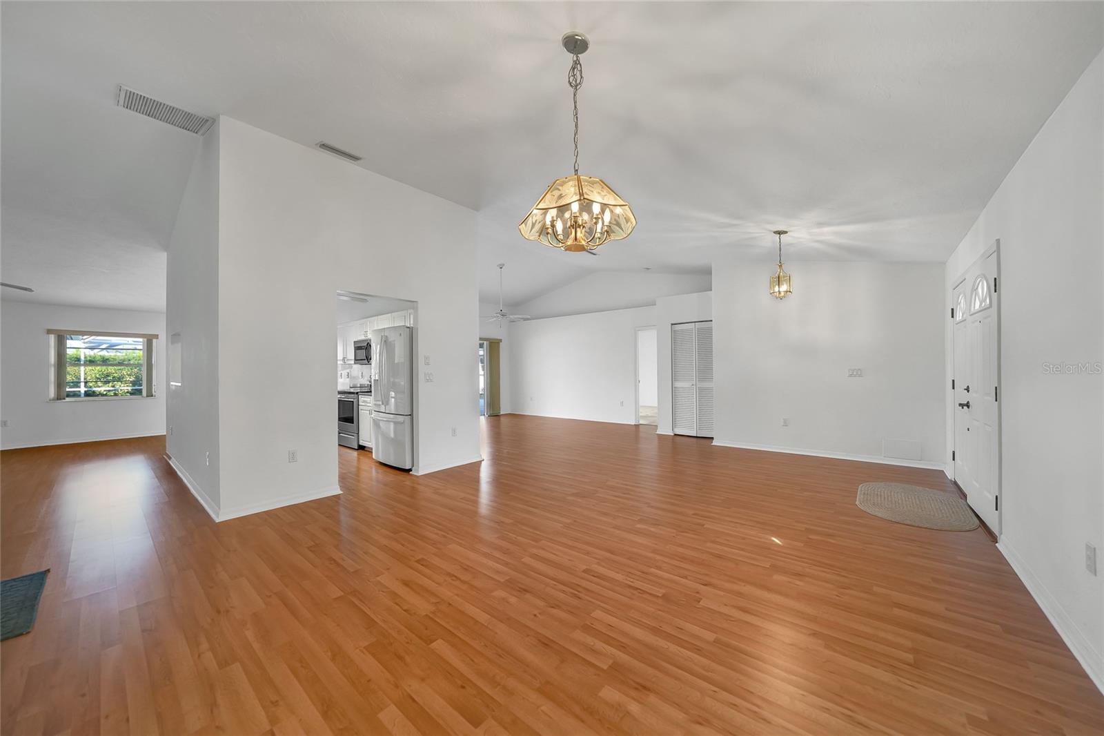 Image 10 of 73 For 1325 Covey Court