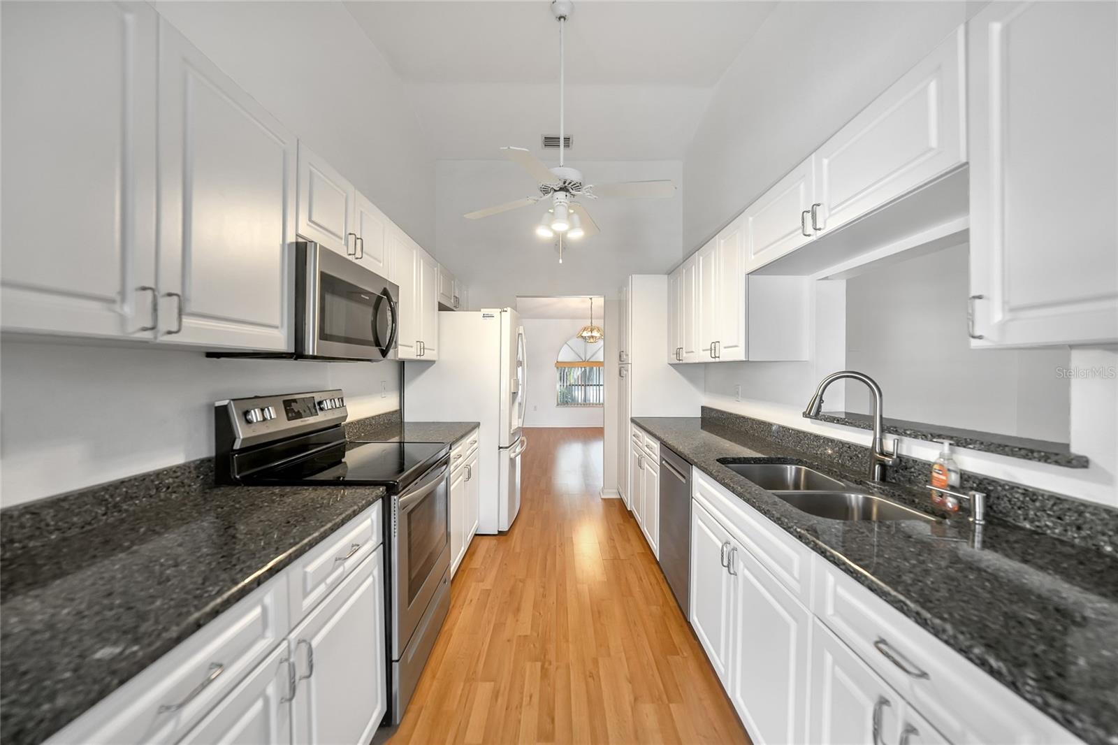 Image 12 of 73 For 1325 Covey Court