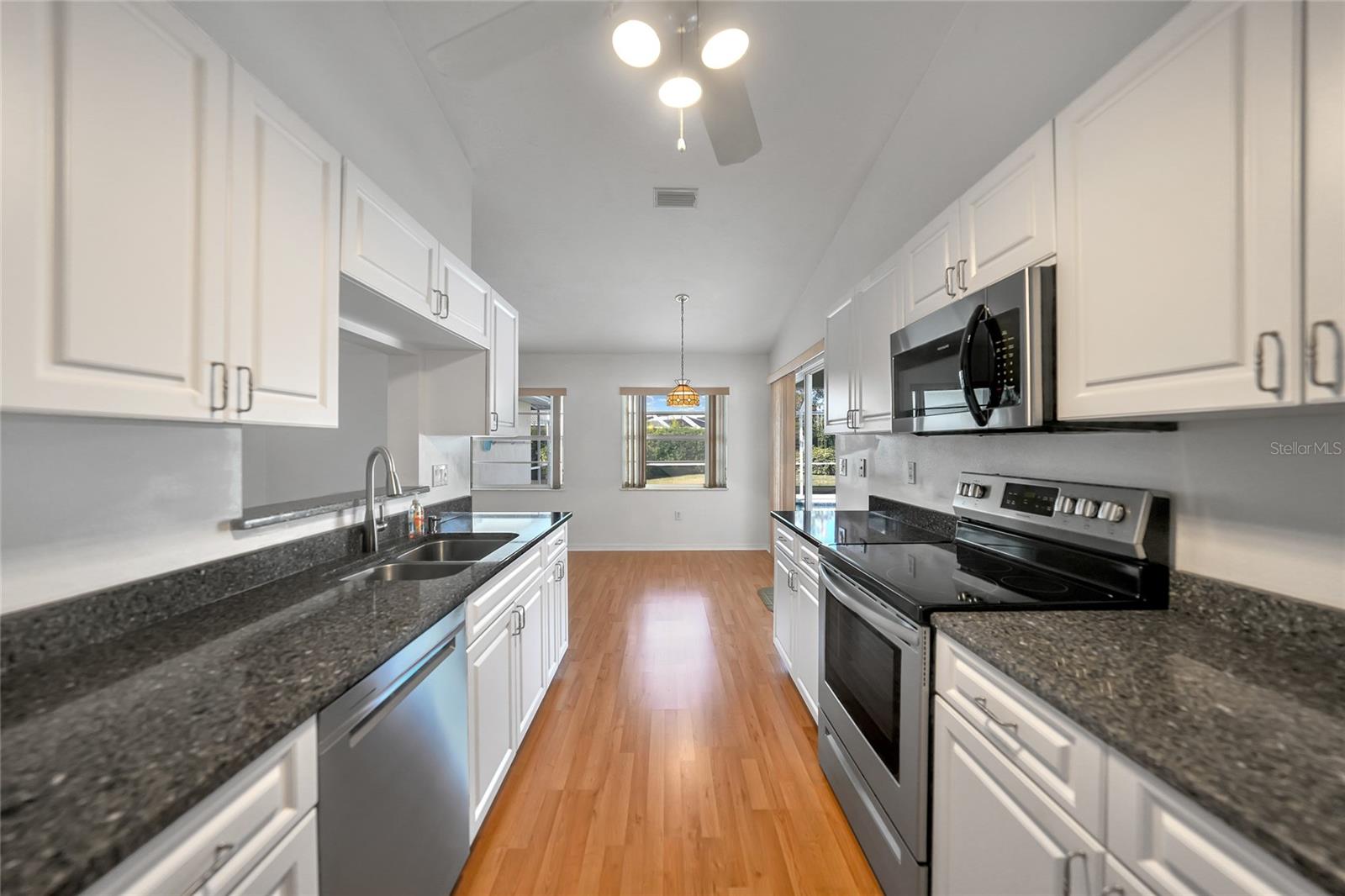 Image 13 of 73 For 1325 Covey Court