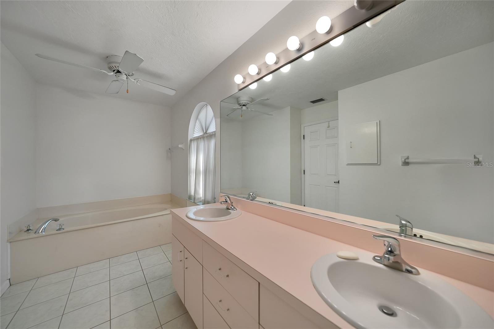 Image 27 of 73 For 1325 Covey Court