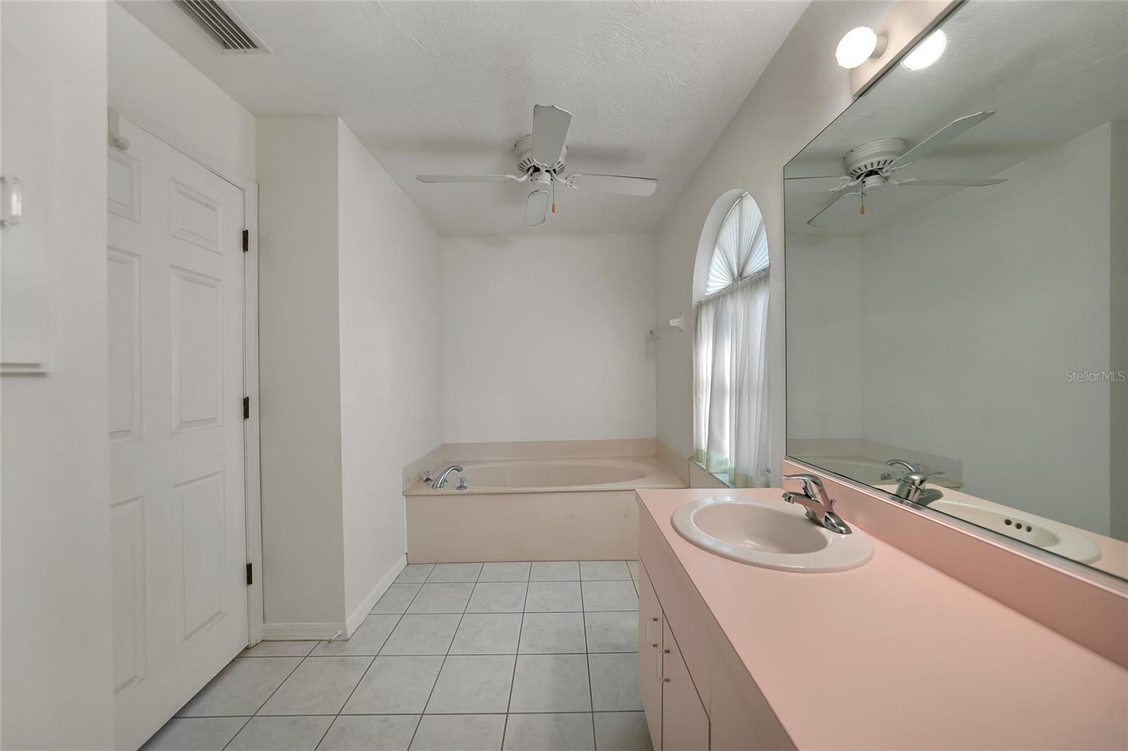 Image 28 of 73 For 1325 Covey Court