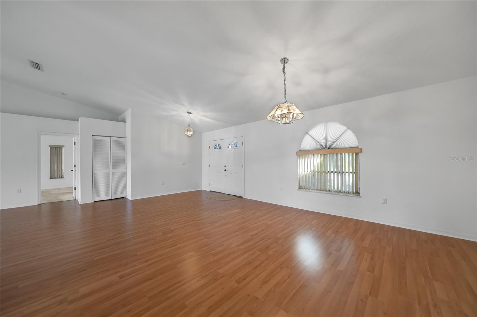 Image 9 of 73 For 1325 Covey Court