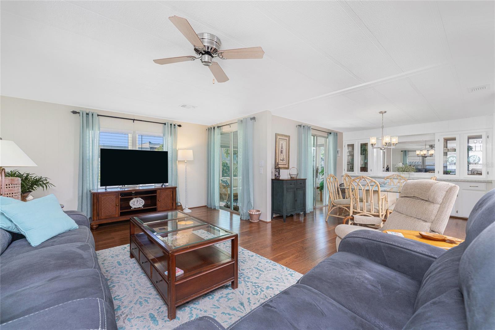 Image 12 of 49 For 6461 Falcon Drive