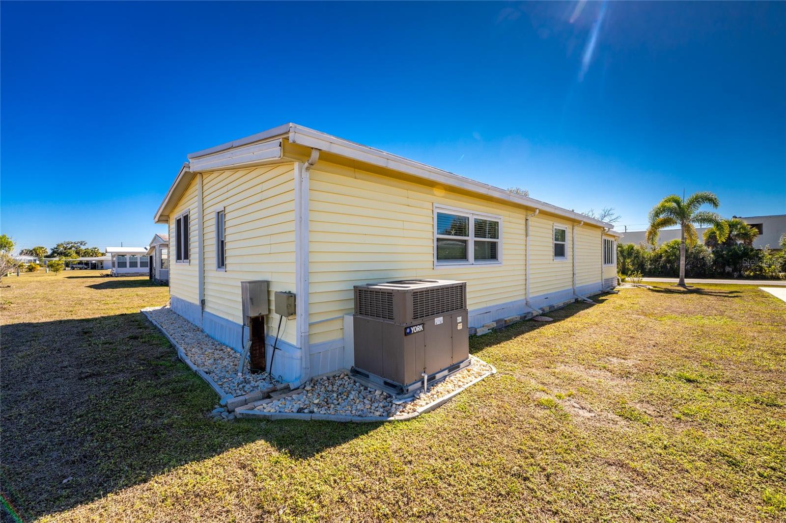 Image 39 of 49 For 6461 Falcon Drive