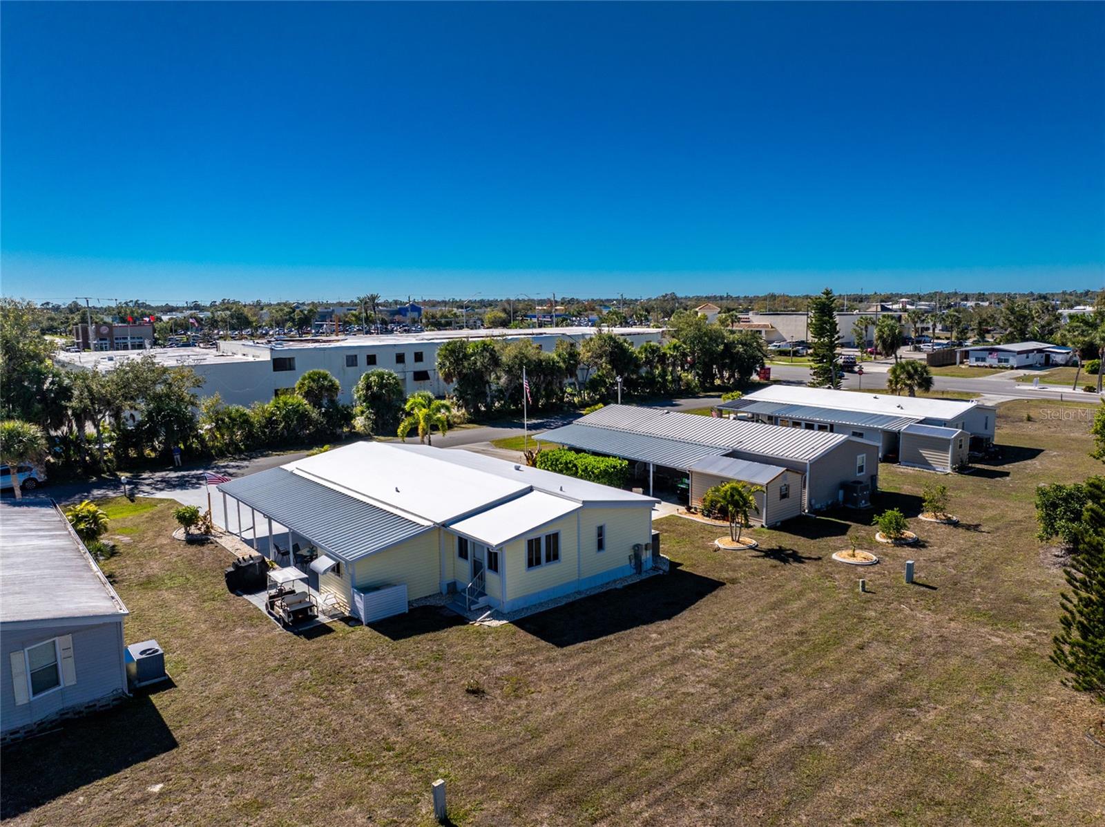 Image 43 of 49 For 6461 Falcon Drive