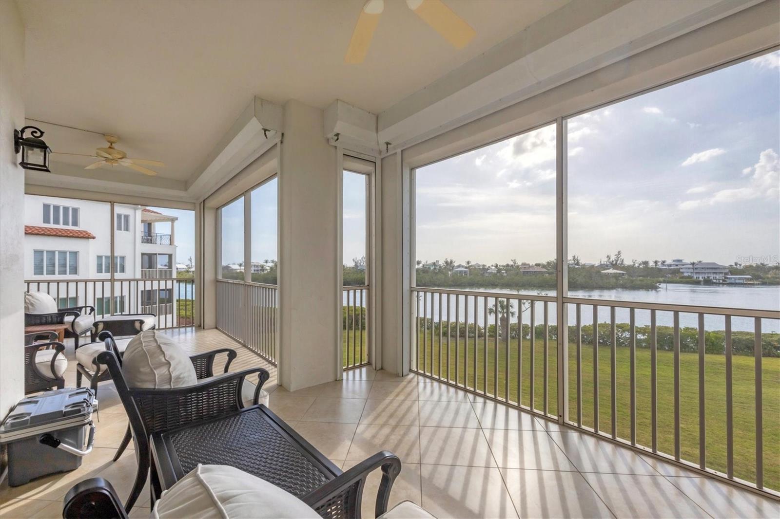 Image 36 of 56 For 11140 Hacienda Del Mar Boulevard E-301