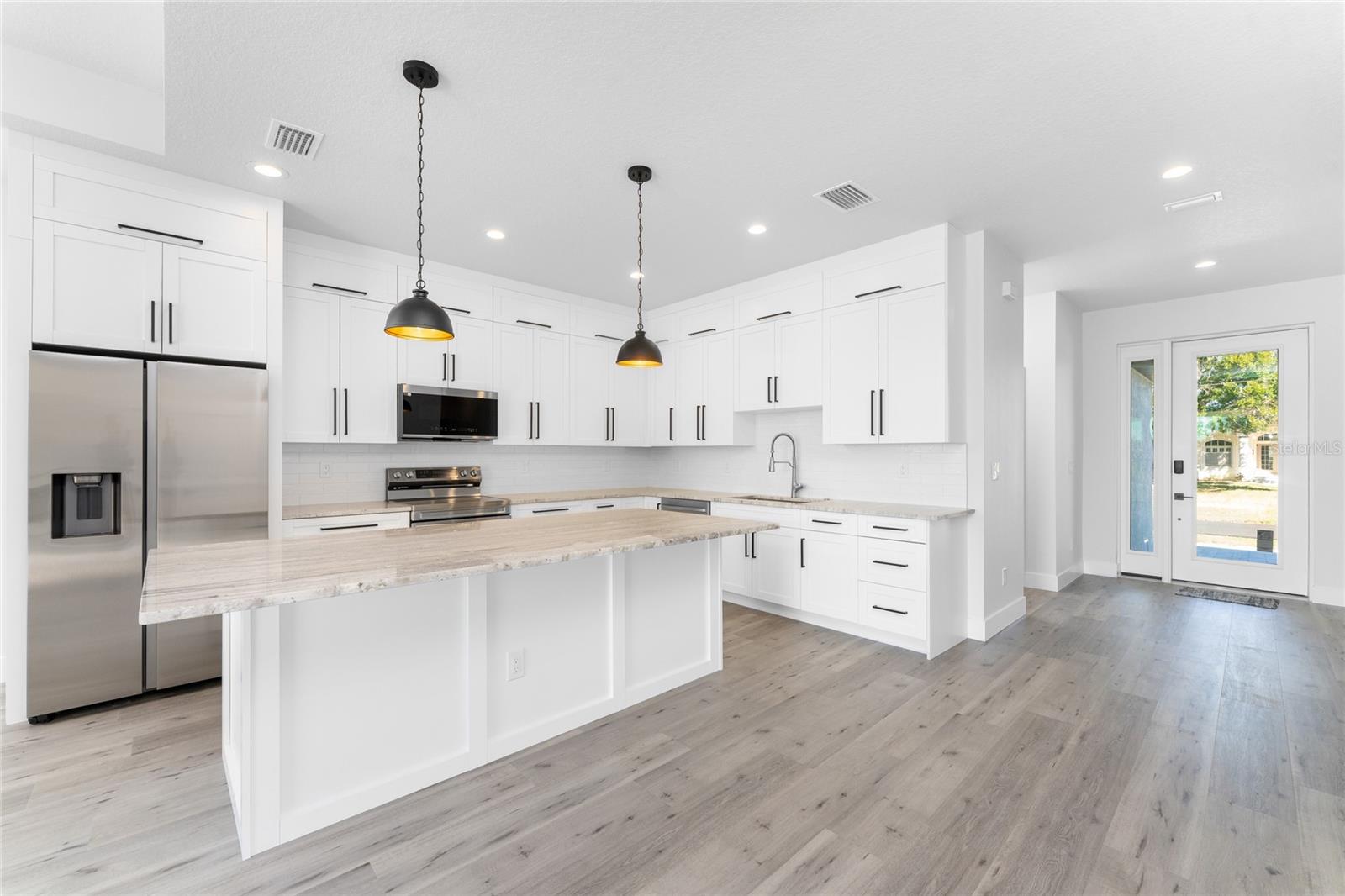 Image 13 of 50 For 27 Bunker Court