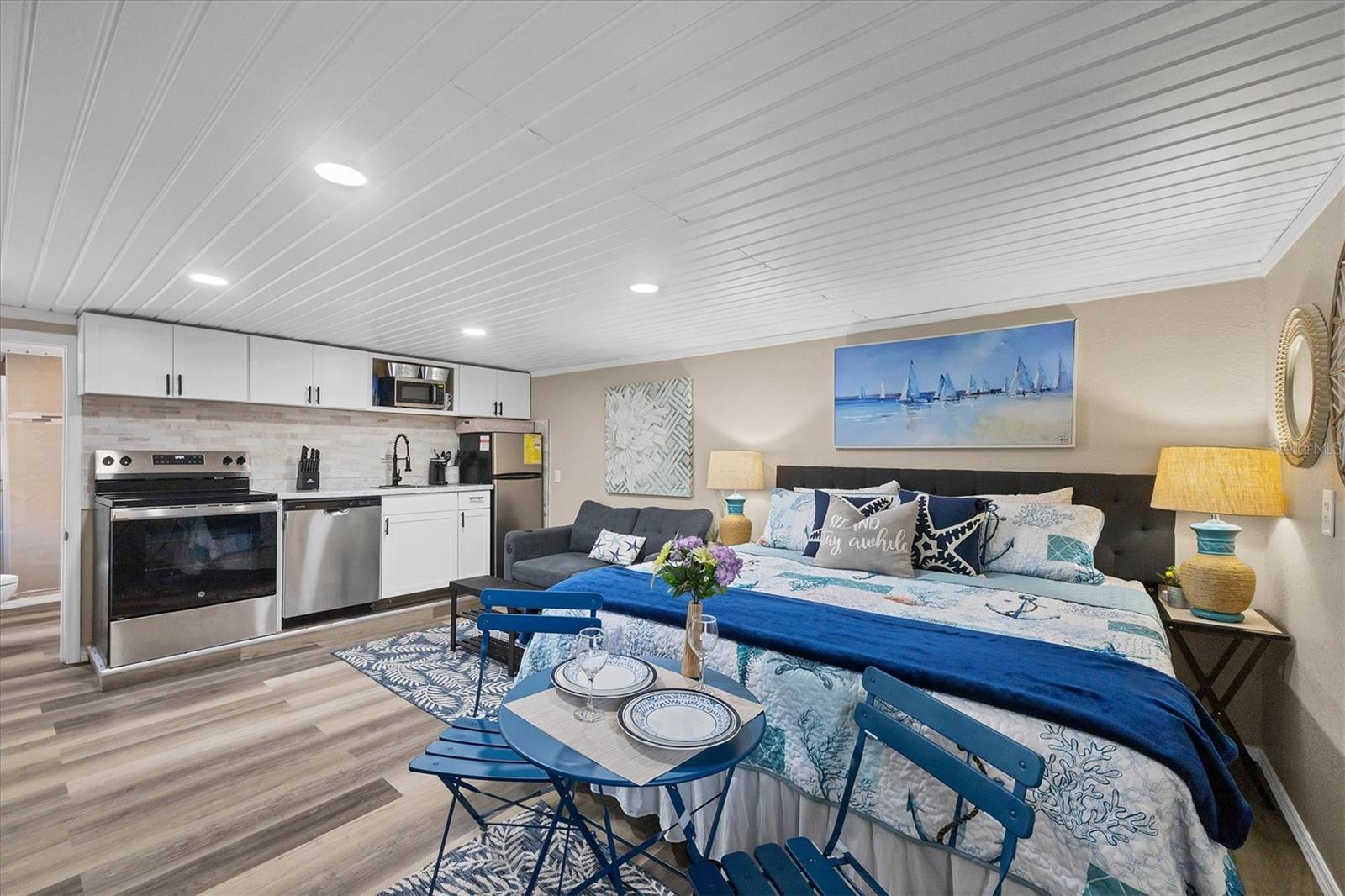 Image 27 of 94 For 115 Friendship Lane