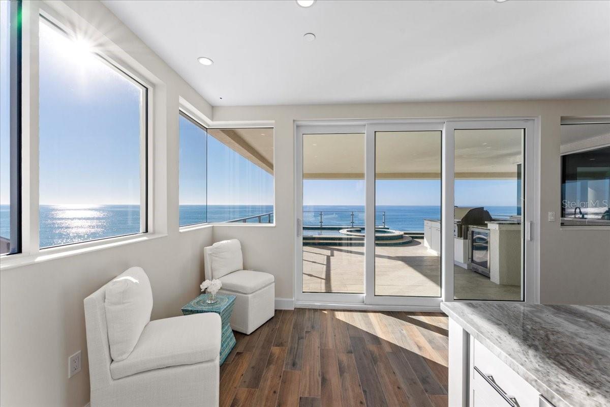 Image 34 of 86 For 2708 Beach Road 5