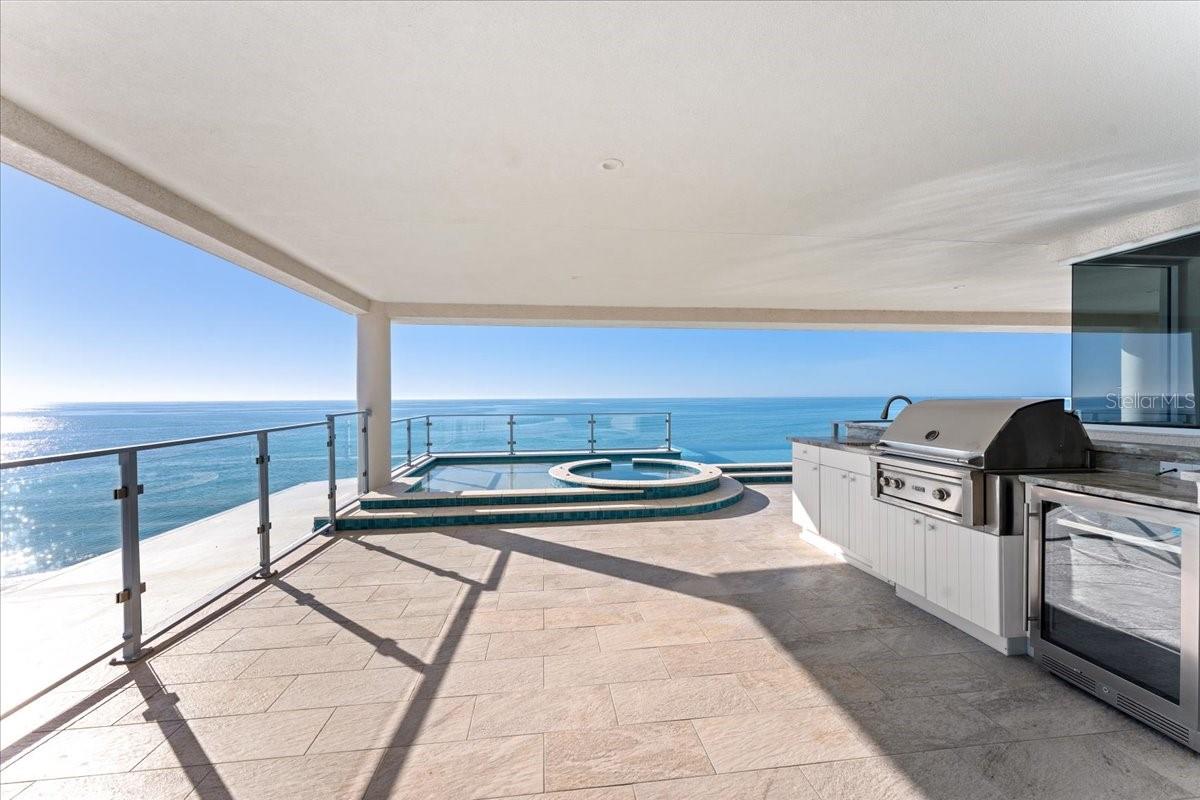 Image 36 of 86 For 2708 Beach Road 5