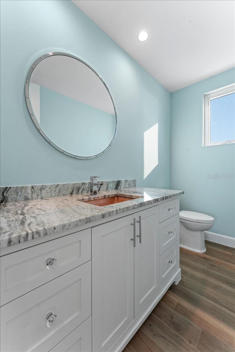 Image 43 of 86 For 2708 Beach Road 5