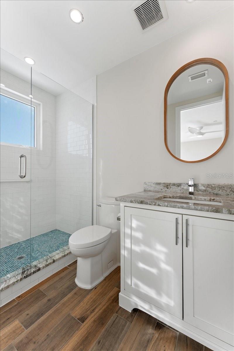 Image 66 of 86 For 2708 Beach Road 5