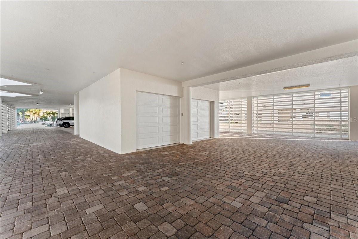 Image 70 of 86 For 2708 Beach Road 5