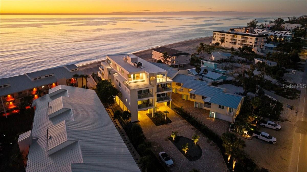 Image 74 of 86 For 2708 Beach Road 5