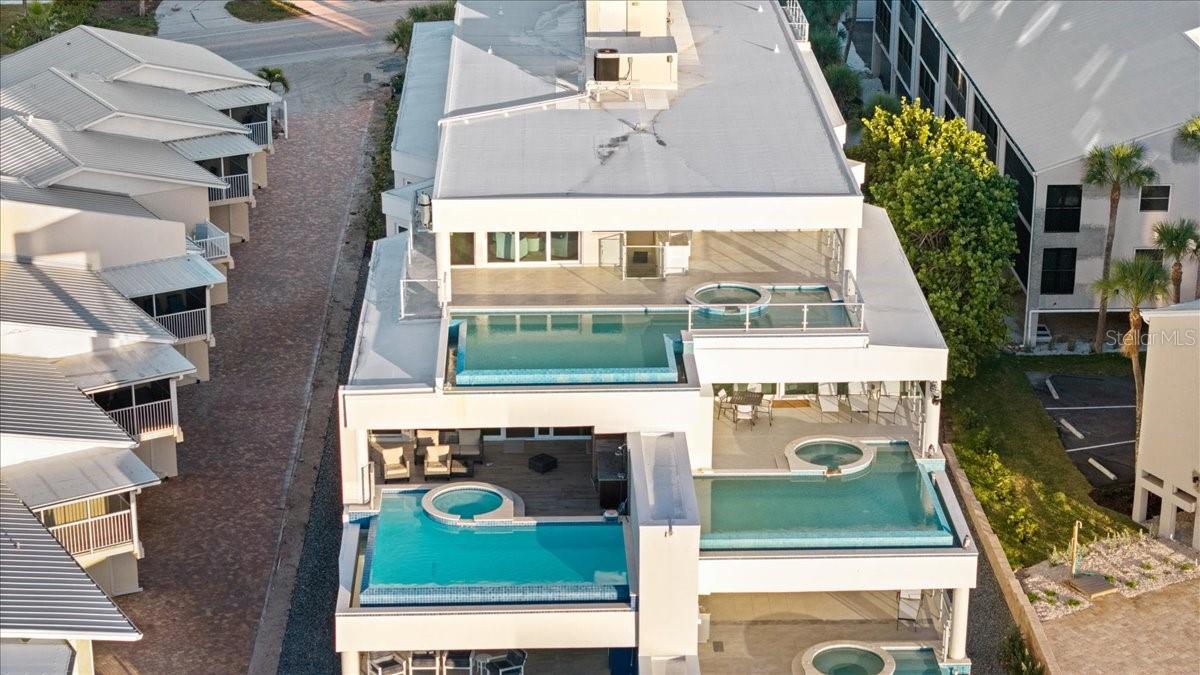 Image 81 of 86 For 2708 Beach Road 5