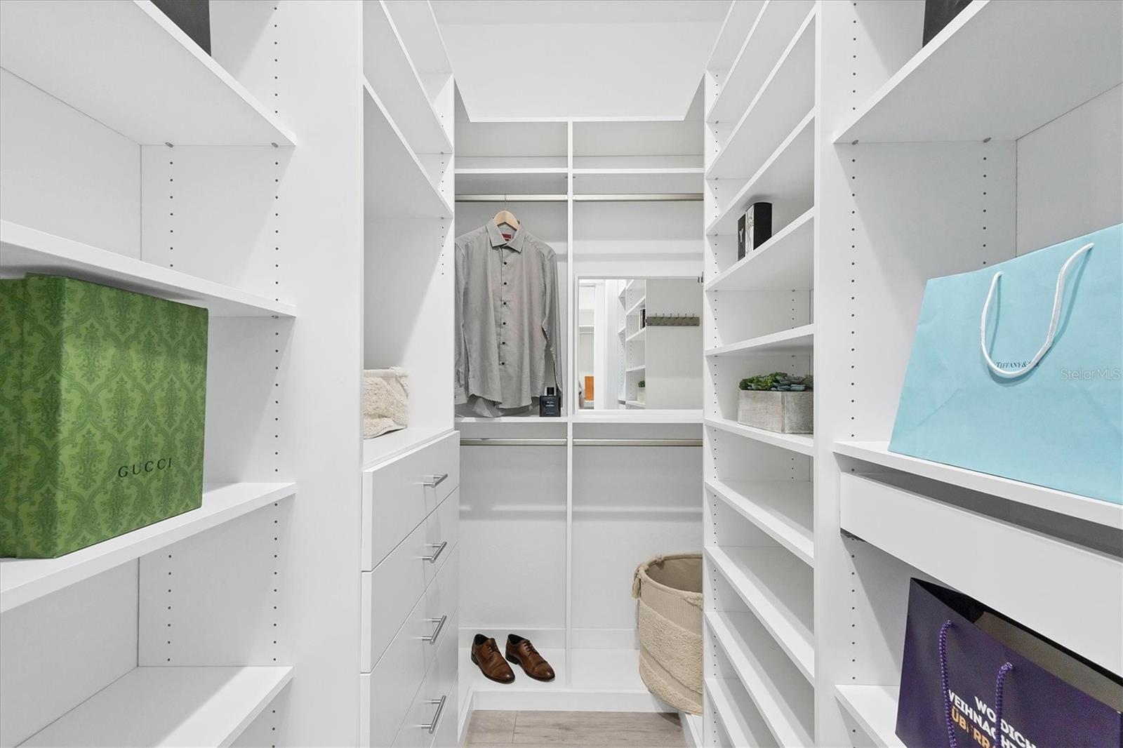 Image 25 of 82 For 15050 Leipzig Circle