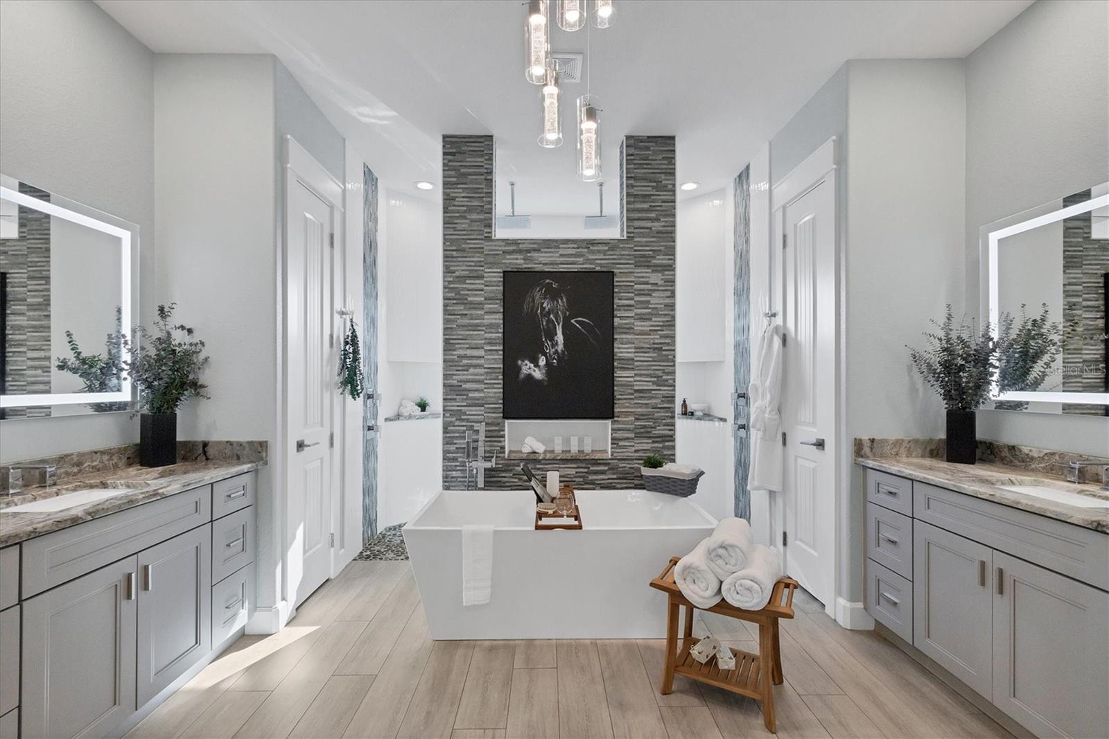 Image 28 of 82 For 15050 Leipzig Circle