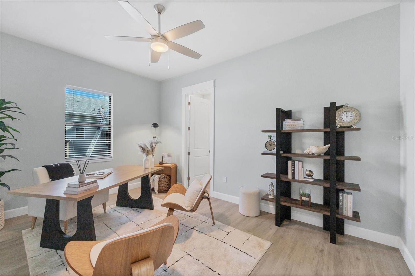 Image 35 of 82 For 15050 Leipzig Circle