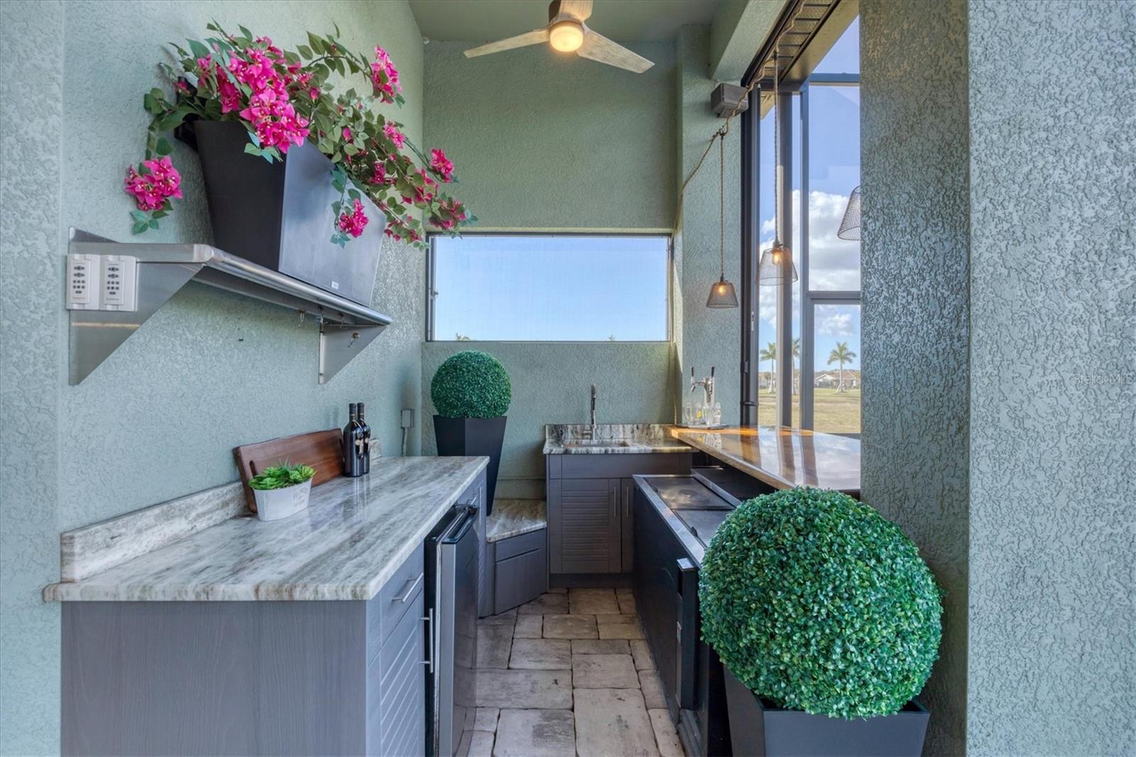 Image 41 of 82 For 15050 Leipzig Circle