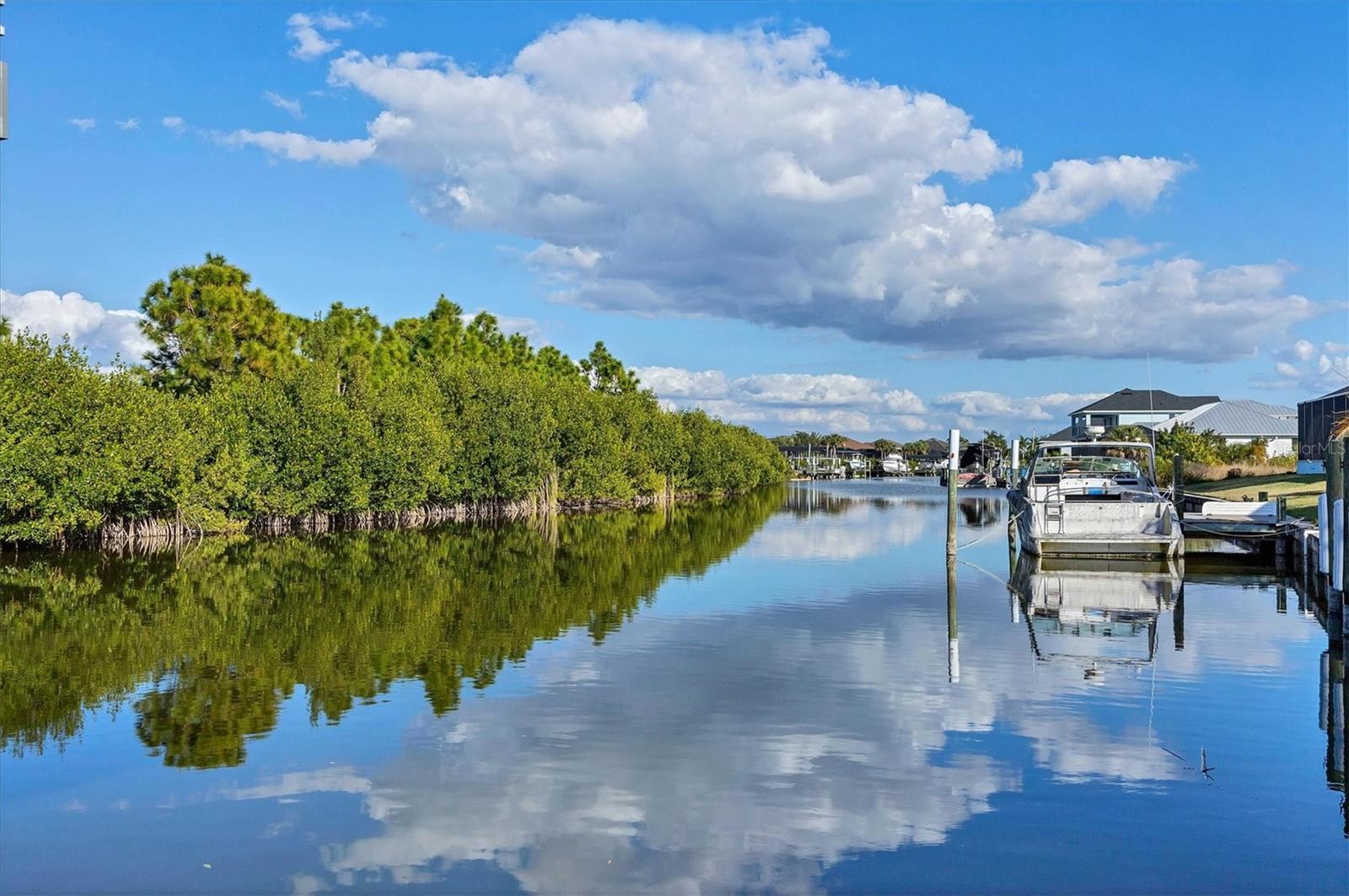 Image 53 of 82 For 15050 Leipzig Circle