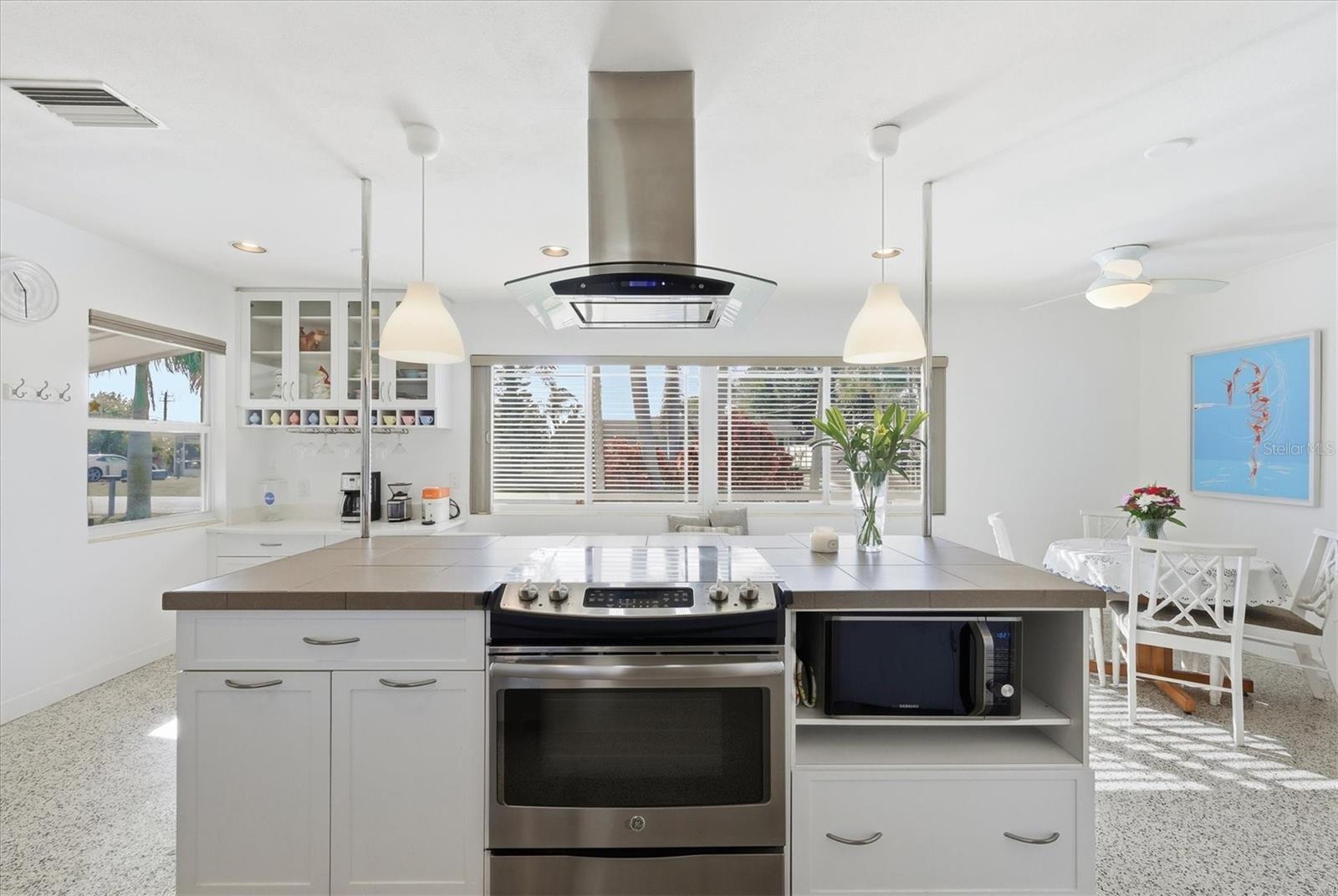 Image 12 of 57 For 1550 Barbara Place