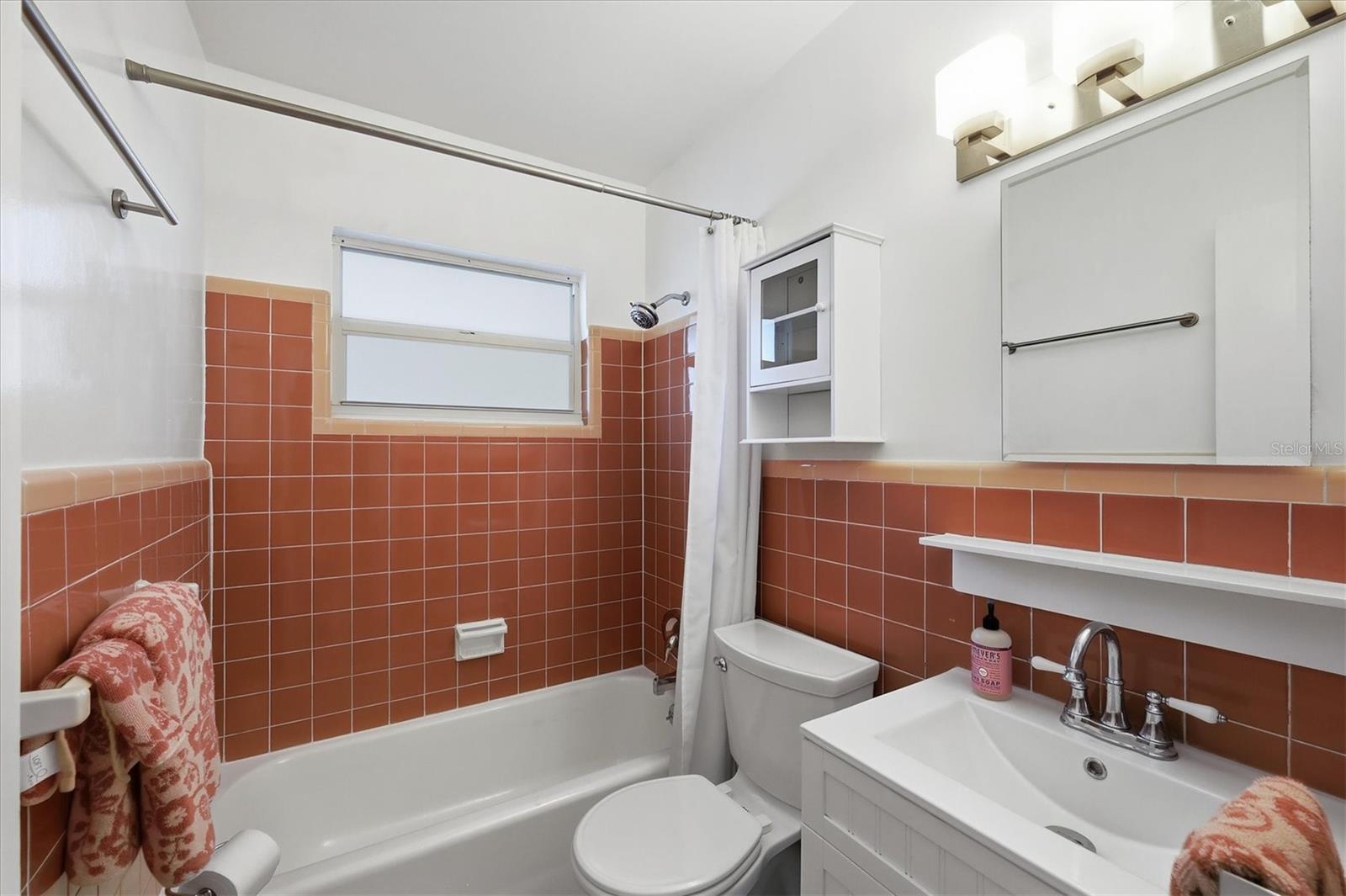 Image 39 of 57 For 1550 Barbara Place