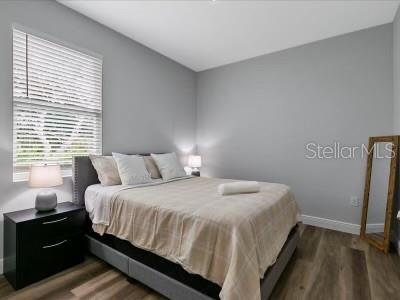 Image 21 of 30 For 12005 Helicon Avenue