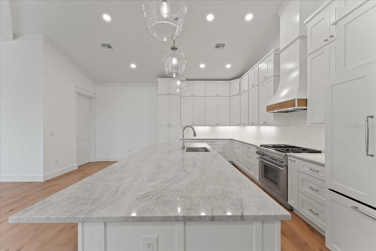 Image 18 of 75 For 847 Belcher Road