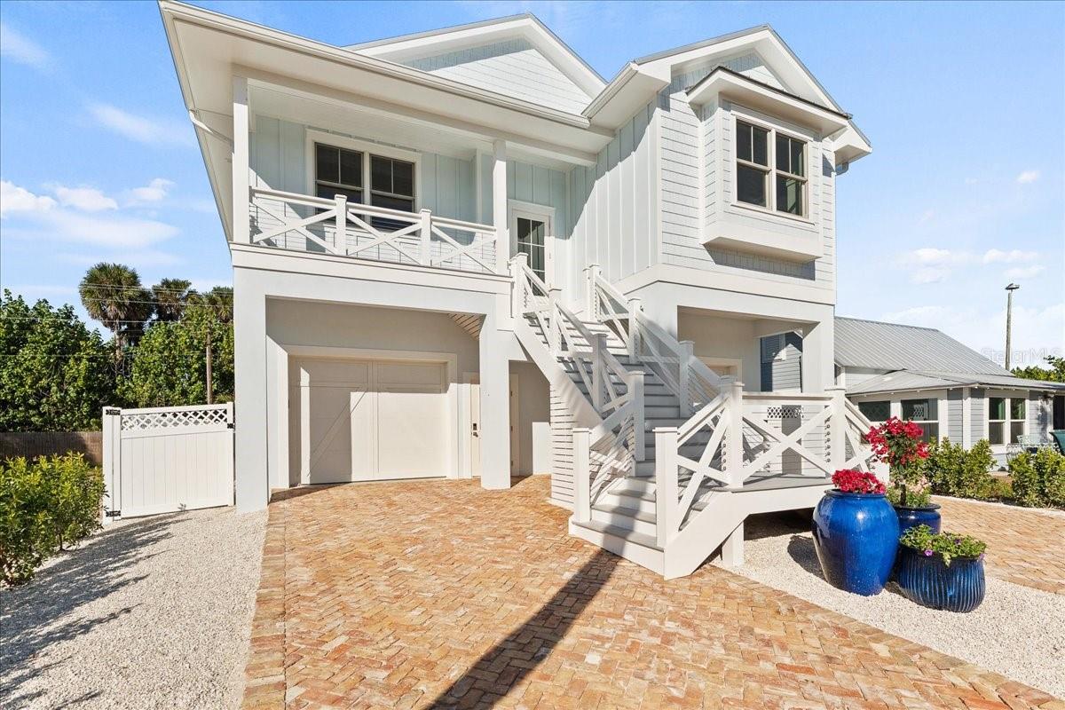 Image 2 of 75 For 847 Belcher Road