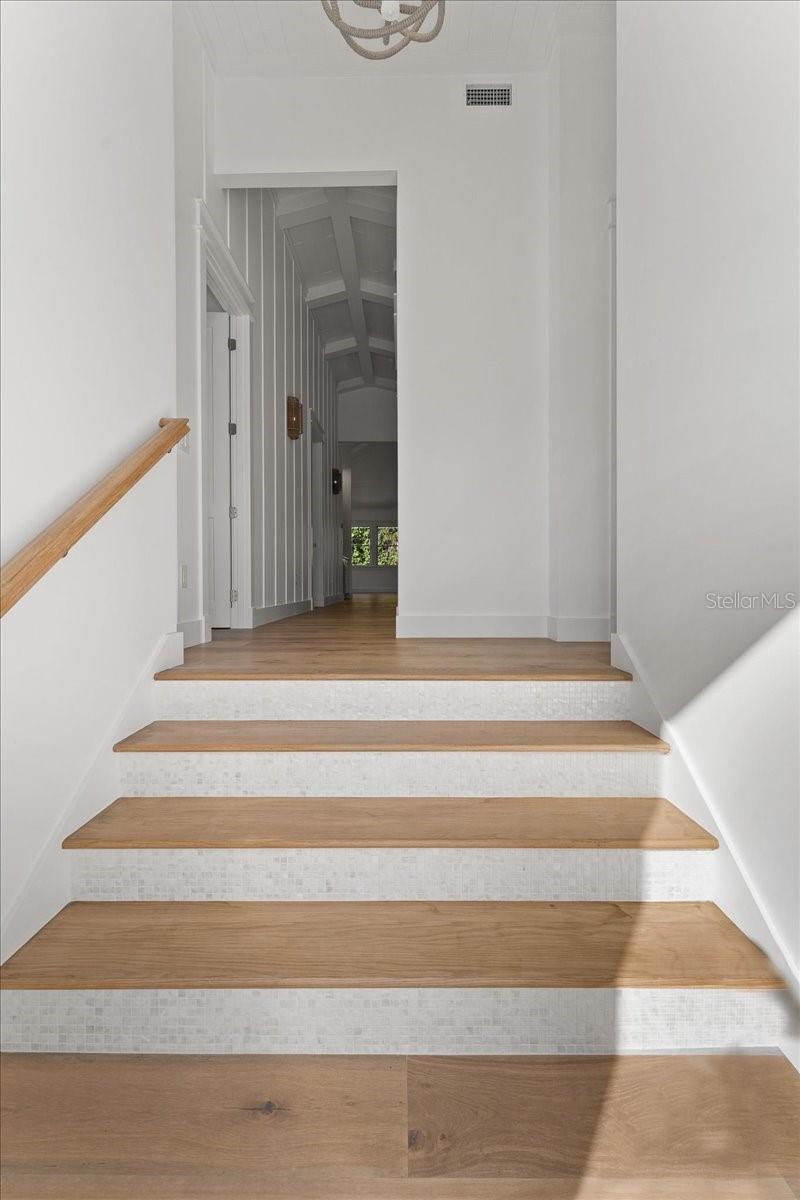 Image 6 of 75 For 847 Belcher Road