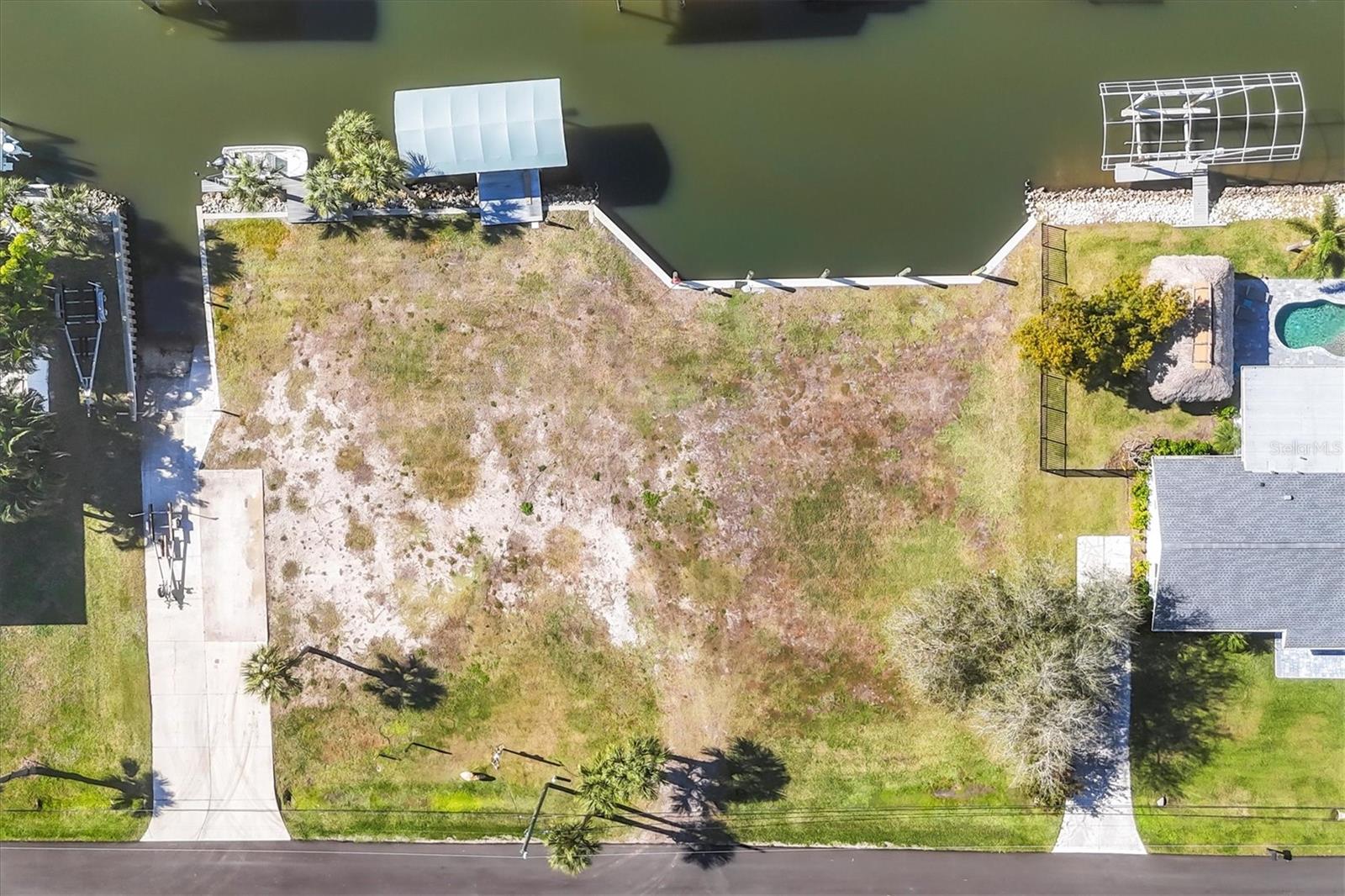 Image 11 of 44 For 10484 Raymond Street